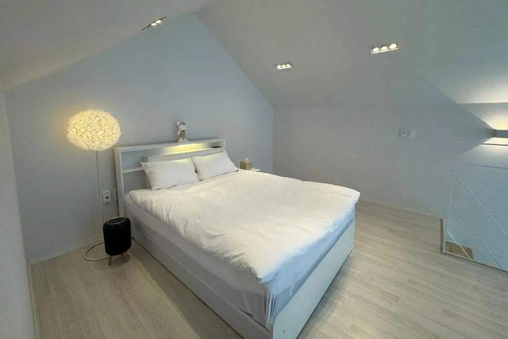 Ganghwado Ortun Pool Villa Pension Incheon