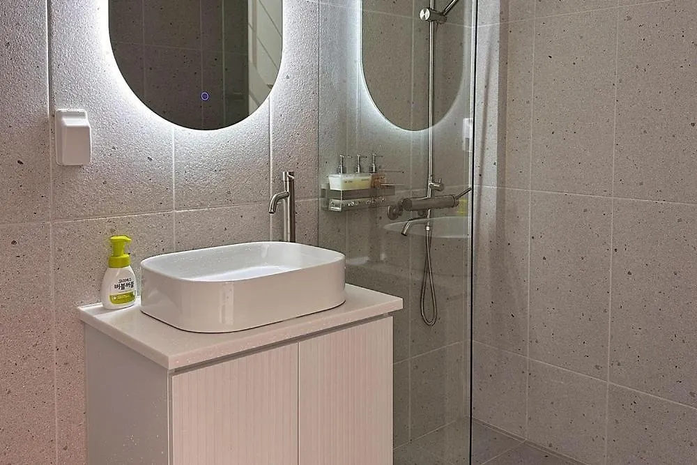 Ganghwado Ortun Pool Villa Pension Incheon