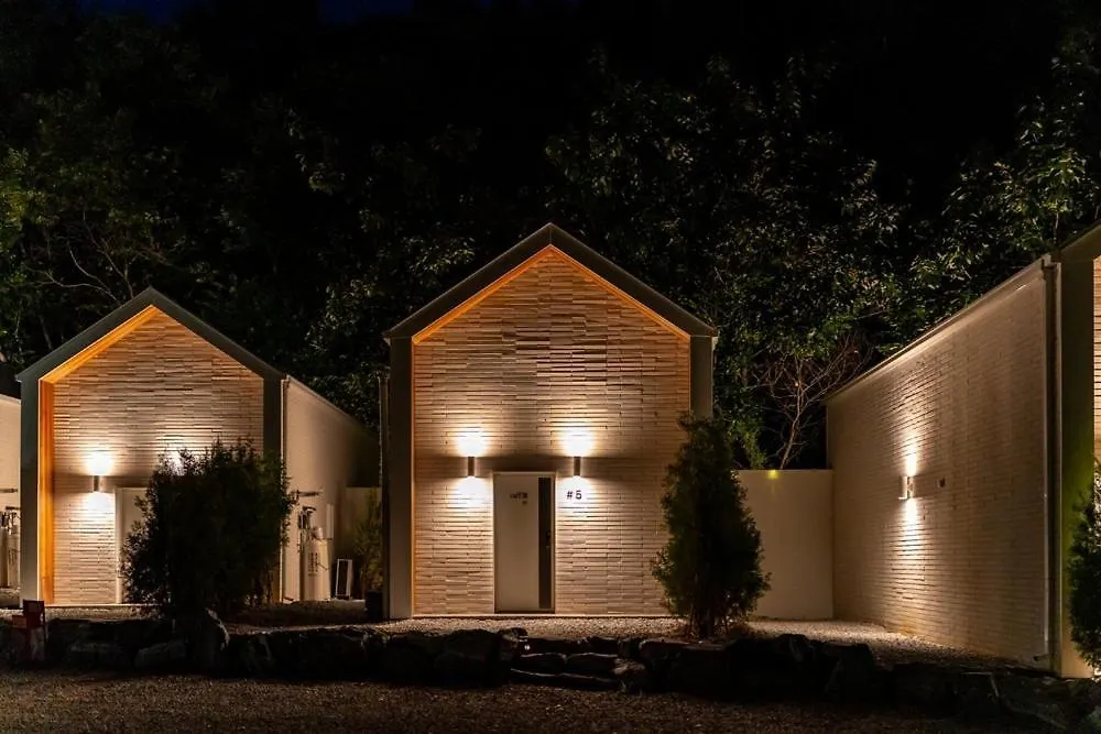 Ganghwado Ortun Pool Villa Pension Incheon Korsel