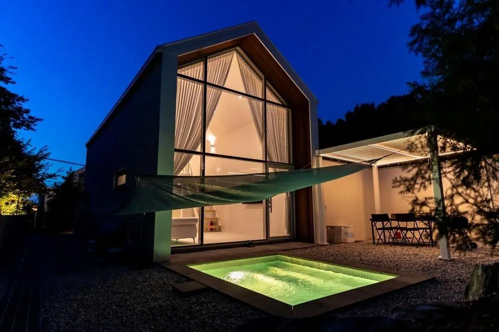 Ganghwado Ortun Pool Villa Pension Incheon